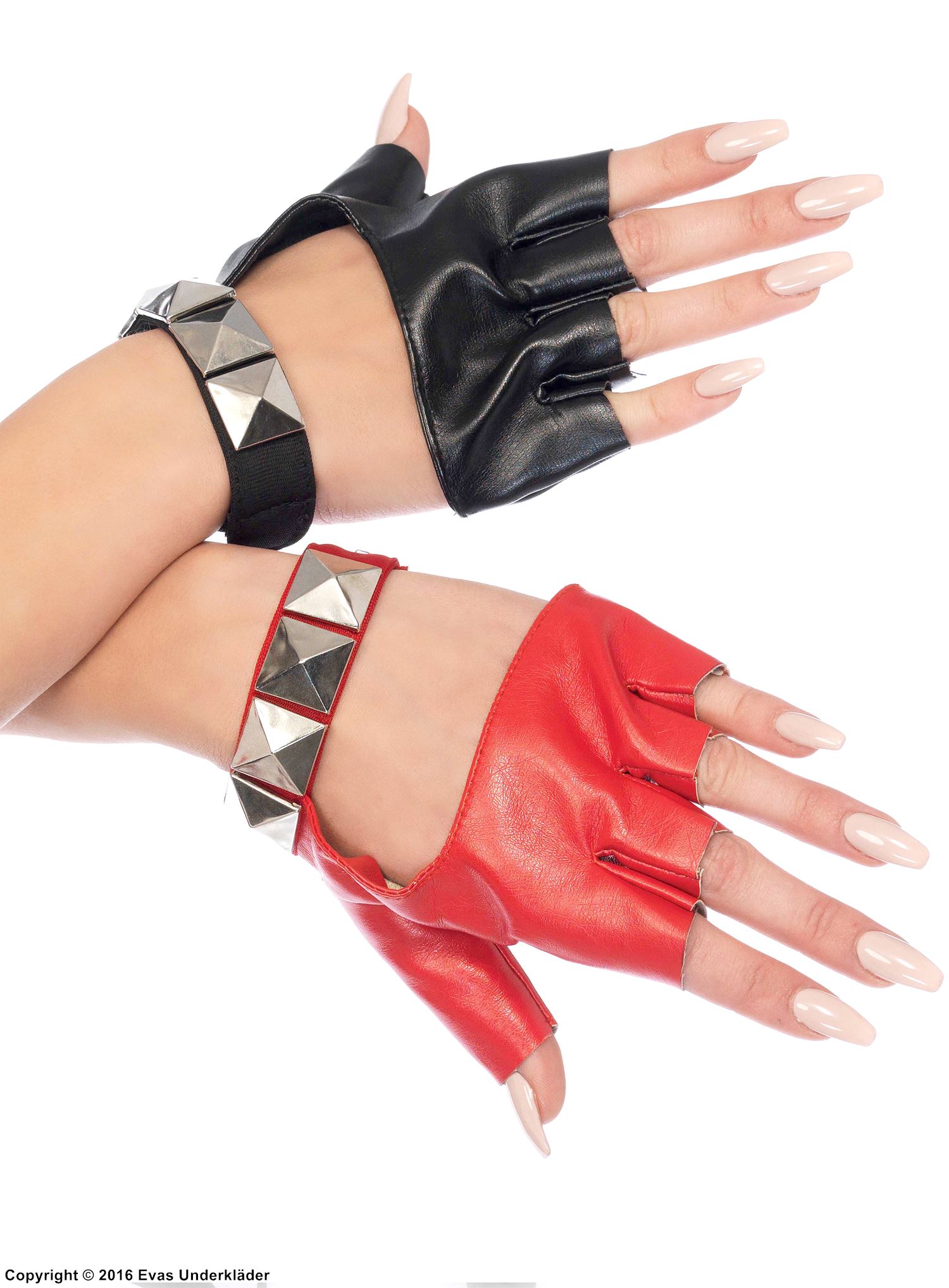 Fingerless gloves, studs